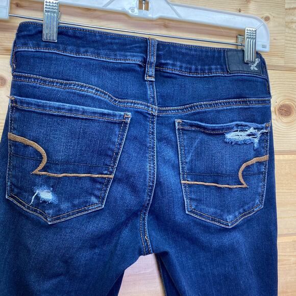 American Eagle Distressed Jegging Jeans Crop Size 2 - Picture 4 of 7